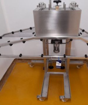 Pudding Tamper and Plastic Moulds (19,000 no)